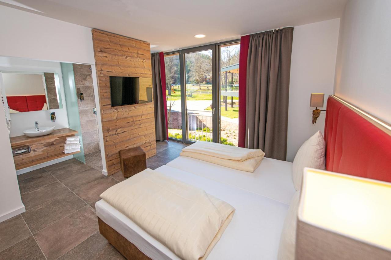 Landhotel Weihermuehle Thaleischweiler-Froschen Екстер'єр фото